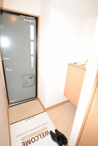 エトワールA棟の玄関|ゆったりとした玄関です