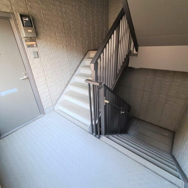 ルーツのロビー