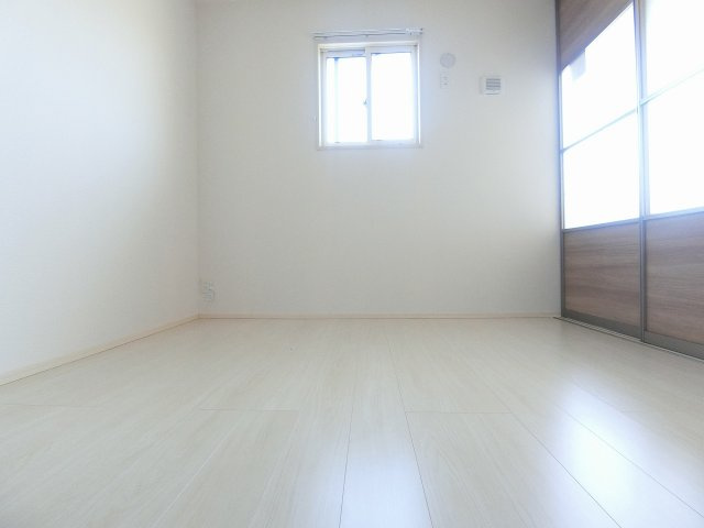 オッツ梅満の洋室|コンパクトで使いやすい洋室です