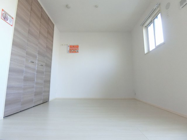 オッツ梅満の洋室|きれいな洋室です