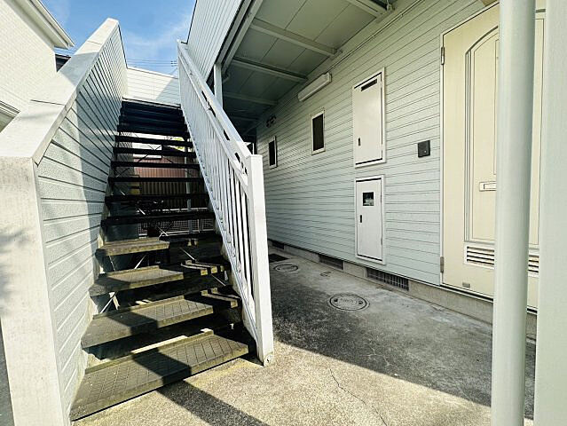 パレス本郷のエントランス