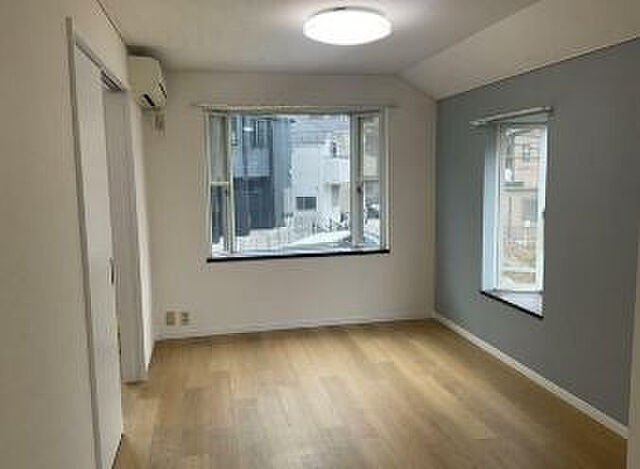 パレス本郷の居間・リビング