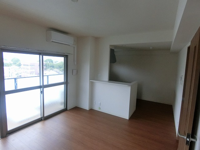 グランシャリオ諏訪野の居間・リビング|同タイプ参考

※現況優先
