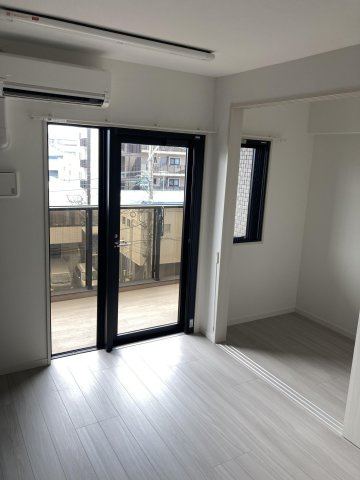 LANDIC Y138の居間・リビング