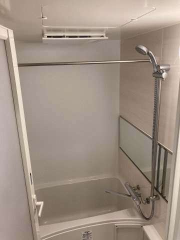 LANDIC Y138の浴室