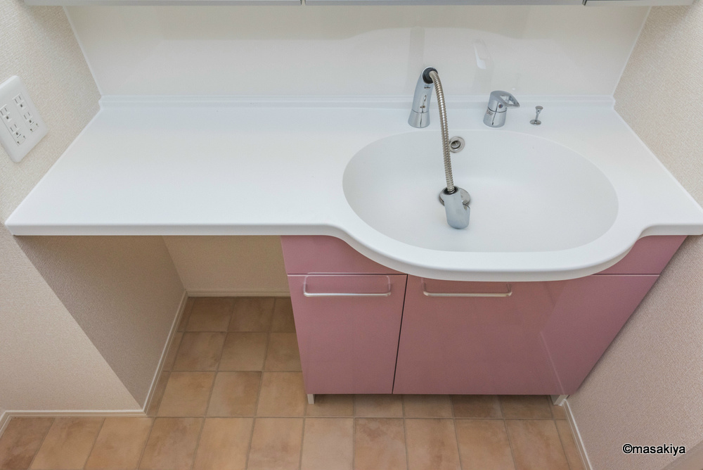 サンハイムの洗面所|洗面・脱衣　シャンプードレッサー付き。