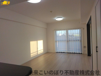 【居間・リビング】 | セザール大宮日進 | 解放感のある広々LDKで大切な家族との時間が過ごせます。