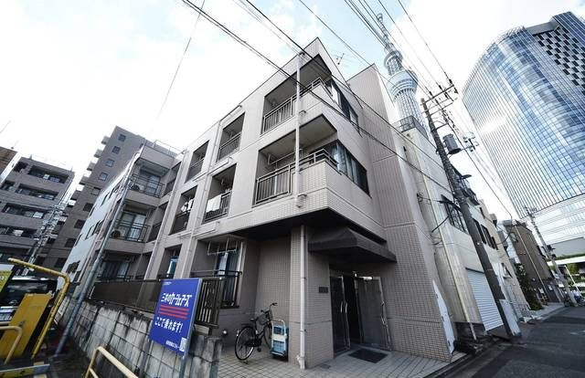 コーポサンフラワーの外観