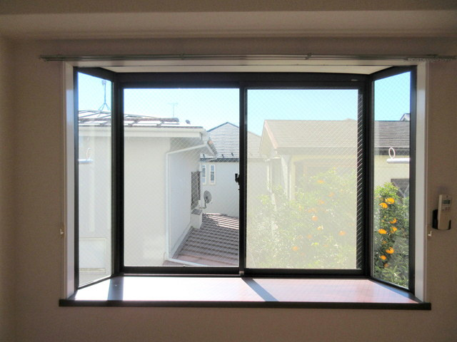 ヴィラウィステリアの内装|★南向きの出窓★