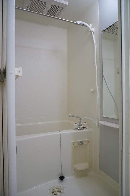 プリムローズの浴室|バス