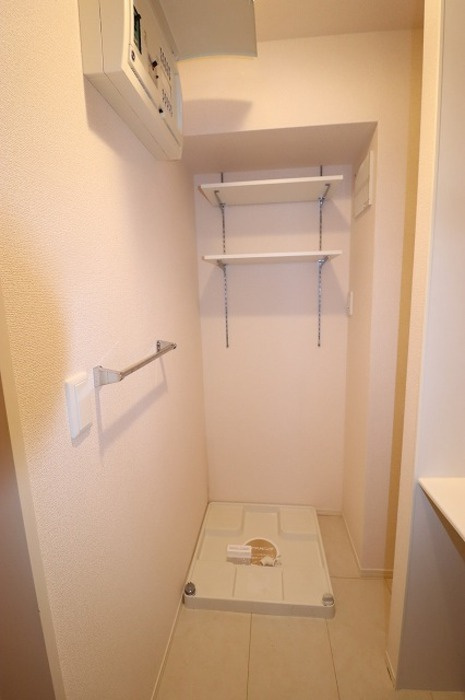 ウィット八柱のその他|室内洗濯機置き場