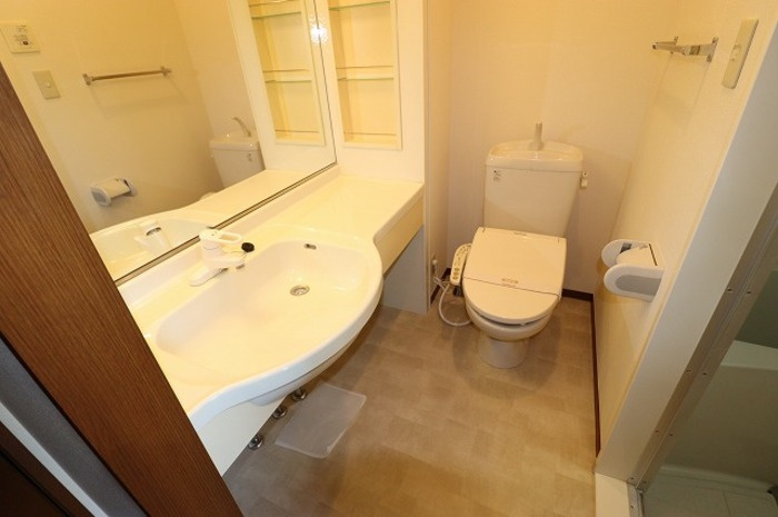 アビテ弁天のトイレ|パウダールーム