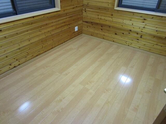 宇都宮市東木代町　４ＬＤＫ　中古住宅の洋室