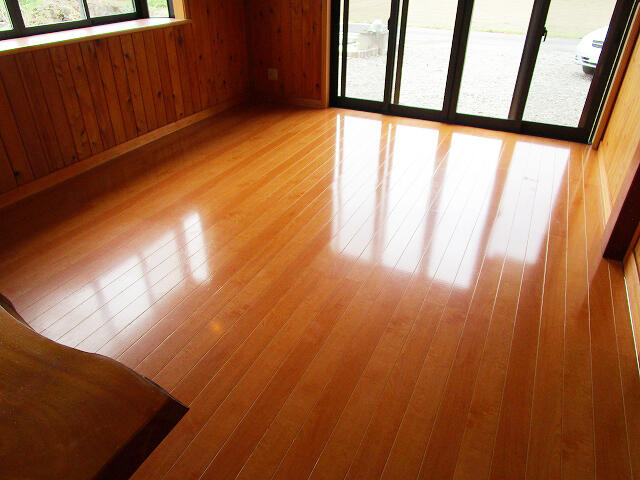 宇都宮市東木代町　４ＬＤＫ　中古住宅の洋室