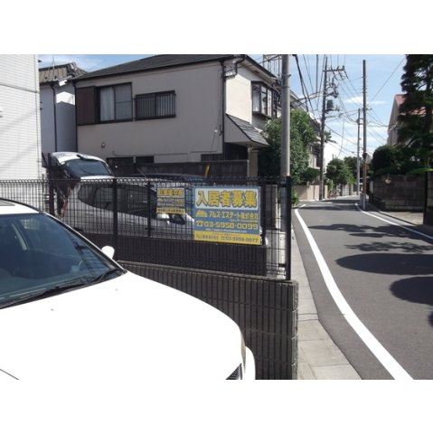 【外観】 | ファミーユドミ駐車場