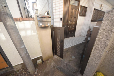 【エントランス】戸倉2丁目貸家