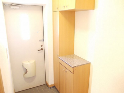 【玄関】 | ドゥー　ベルジュＢ