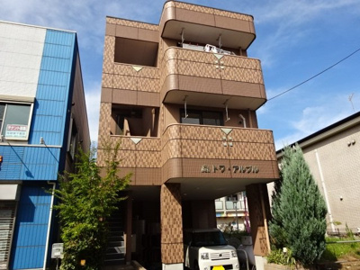 【外観】 | トワ・アルブル | 外観写真（昼）