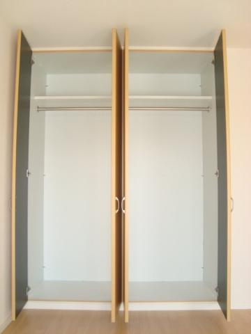 ＳＵＮ　ＨＥＩＭＥ　Ｍ＆Ｈ　Ⅱの収納|洋室収納内部