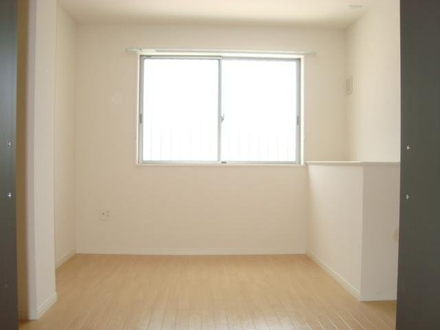 ＳＵＮ　ＨＥＩＭＥ　Ｍ＆Ｈ　Ⅱの収納|クローゼット付き洋室