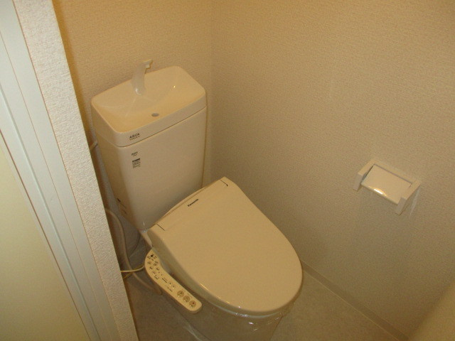 清川五番館のトイレ