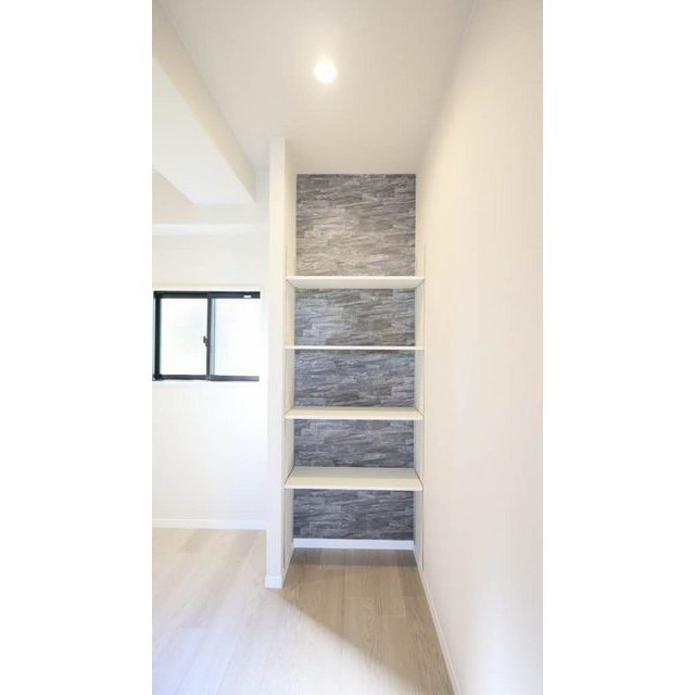 各務原市鵜沼南町３丁目のアパートの収納