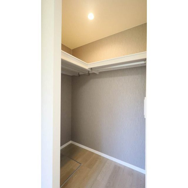 各務原市鵜沼南町３丁目のアパートの収納