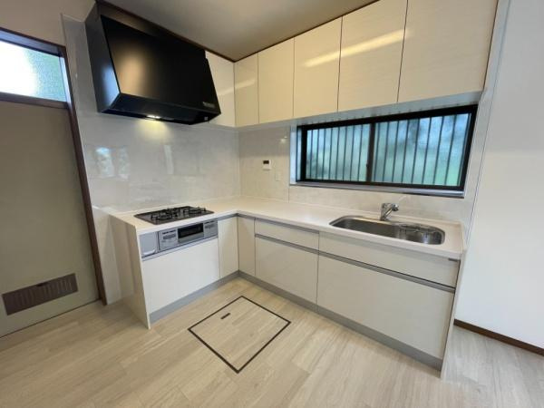 【キッチン】 | 刈谷町１丁目中古　建物44坪　牛久駅14分　 | L字型キッチン　新品交換