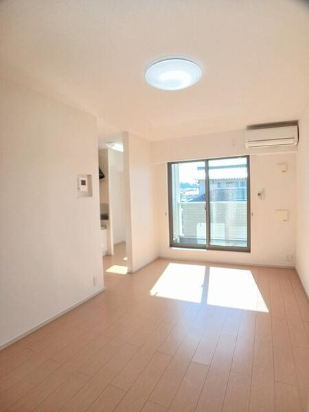 サニーコア　７の居間・リビング