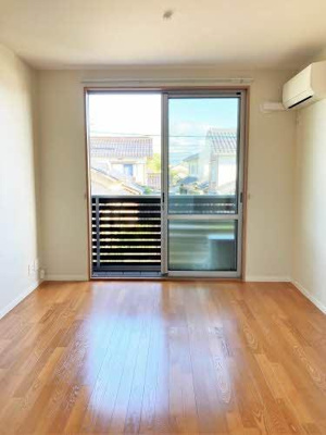 【内装】 | グラディア