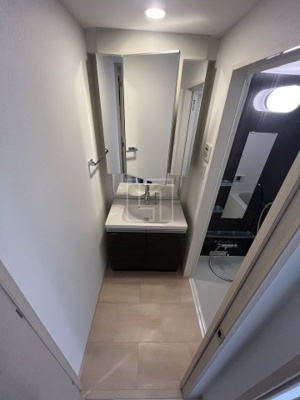 【洗面所】 | コンフォリア心斎橋EAST | コンフォリア心斎橋EAST　洗面所