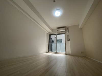 【居間・リビング】 | コンフォリア心斎橋EAST | コンフォリア心斎橋EAST　洋室