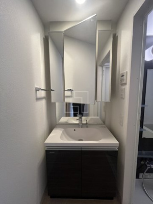 【独立洗面台】 | コンフォリア心斎橋EAST | コンフォリア心斎橋EAST　独立洗面台