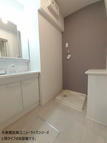 木と風の洗面所