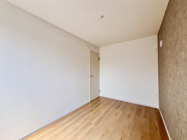 大津市長等３丁目　1期　2号棟の子供部屋
