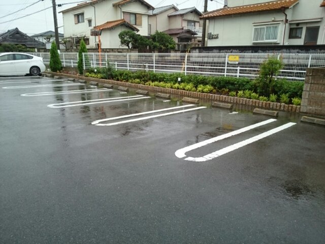 ランプロン　アヤ　Ⅰの駐車場