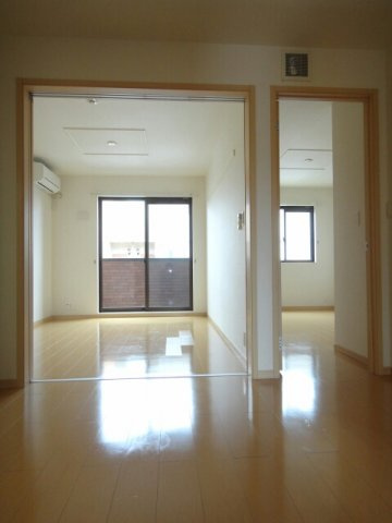 グレイス　Ｖｉｌｌａ　Ⅰの居間・リビング