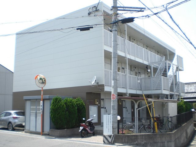 レオパレスレオリバーサイド２１の外観