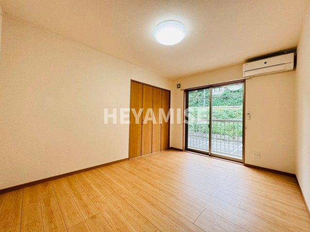 プチメゾン宇都パート2の居間・リビング