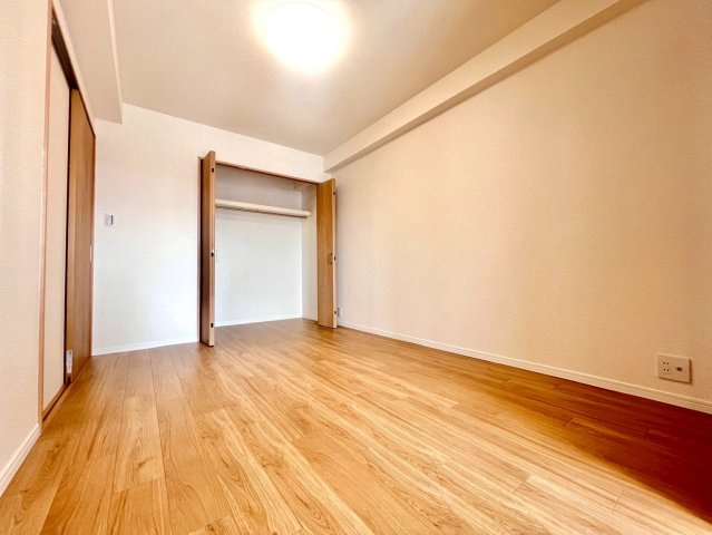 シーアイマンション三郷弐番館B棟の洋室