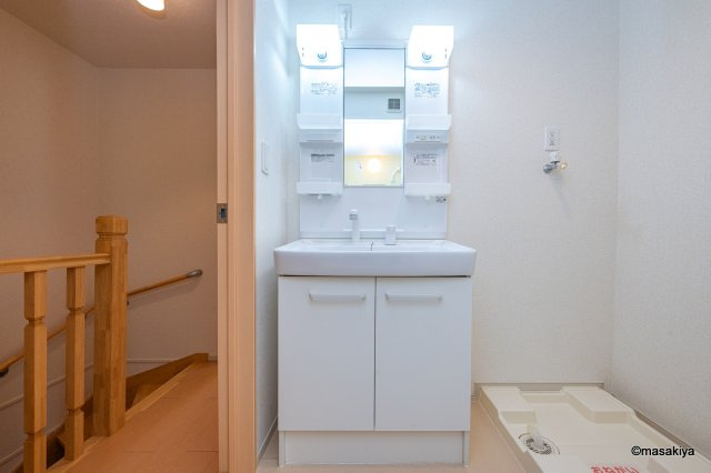 ガーデンハウス朝日山　Fの洗面所