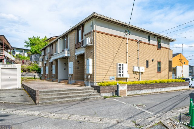 ガーデンハウス朝日山　Fの外観