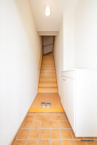 ガーデンハウス朝日山　Fの玄関