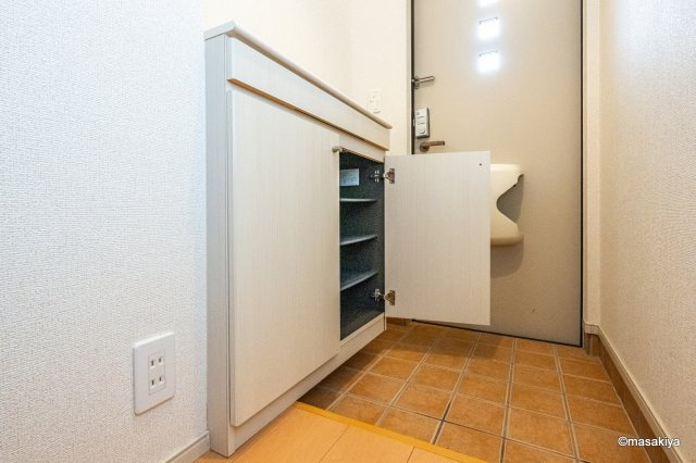 ガーデンハウス朝日山　Fの玄関