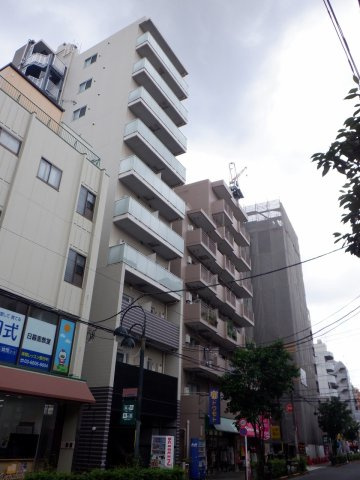 LIVCITY日暮里の外観