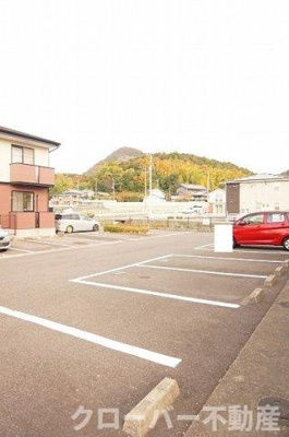 【駐車場】 | グレイス・フル・エンブレスＧⅡ