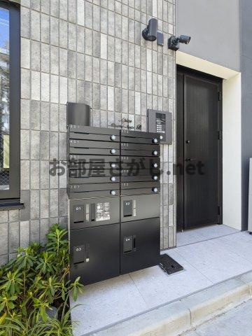 アピチェ南千住A棟のエントランス|清潔なエントランスです