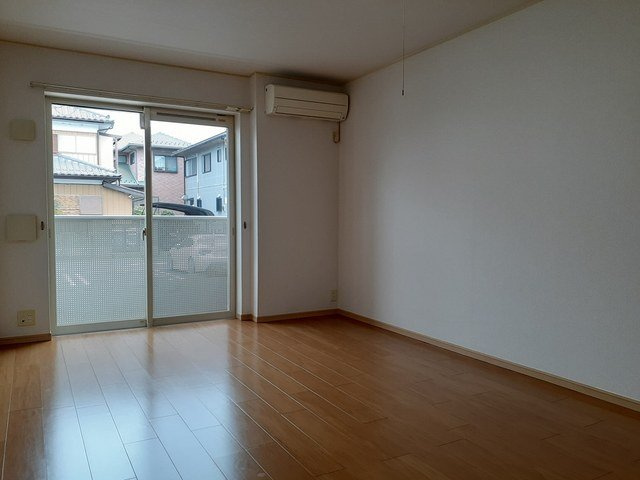 シャトーグリーンⅡの居間・リビング