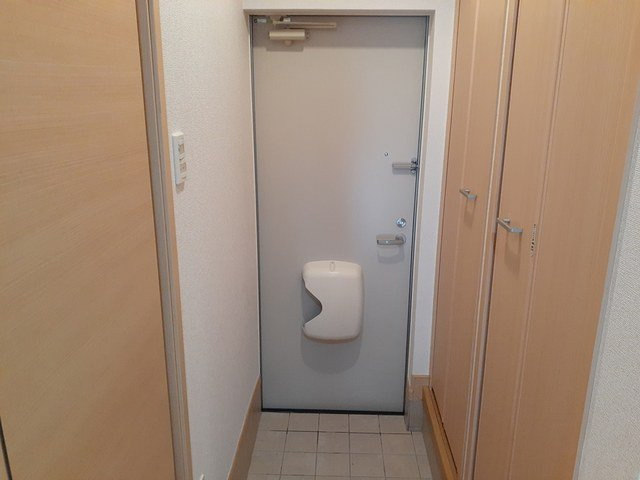 シャトーグリーンⅡの玄関