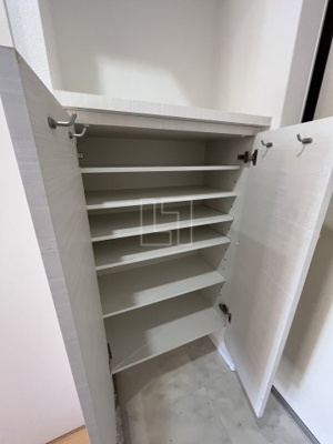 【収納】 | SERENiTE日本橋SUD | SERENiTE日本橋SUD（セレニテ日本橋シュッド）　シューズボックス